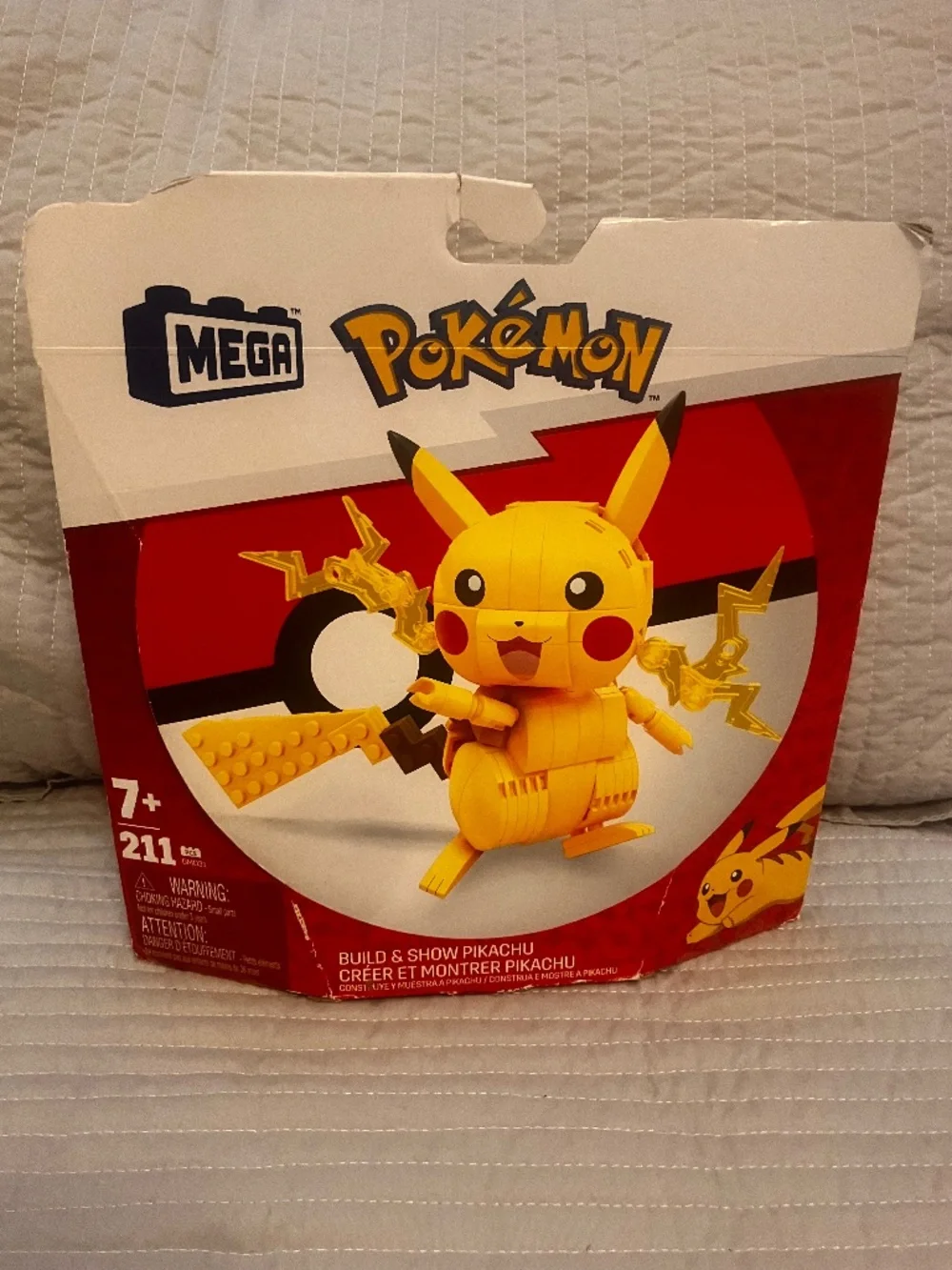 MEGA Pokémon Build & Show Pikachu Poseable Building Set 211pc GMD31 - New